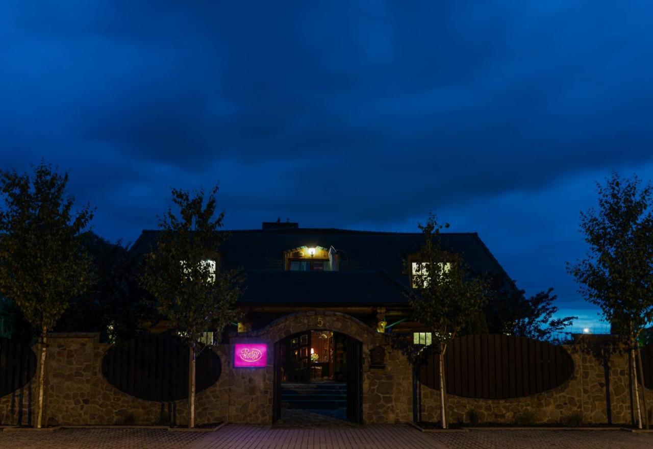 Retrohouse - Wypoczynek Dla Doroslych, B&B Reda Bagian luar foto